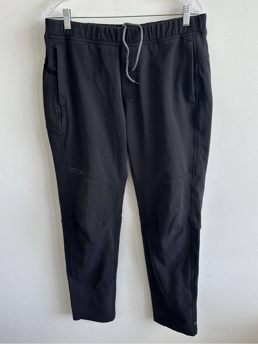 KUIU Men's Softshell Cargo Pants Zip Pocket Outdoor Hiking Black Sz Large